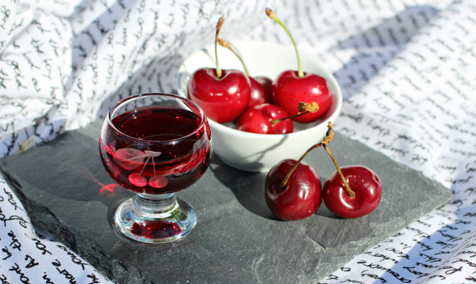 Chocolate Cherry Russian Cocktail