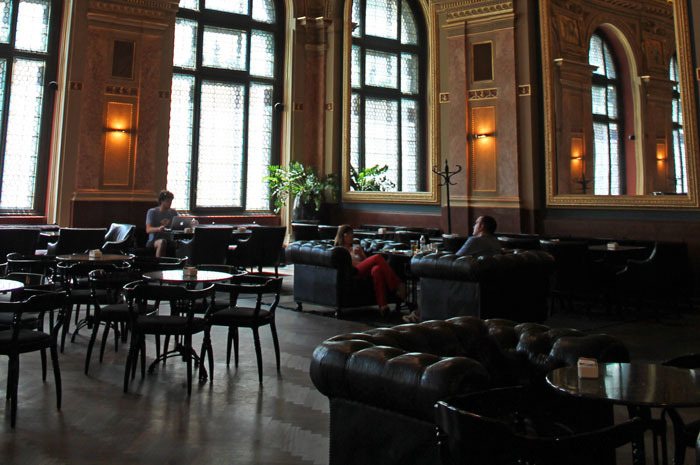 Alexandra Bookcafé (Budapest)