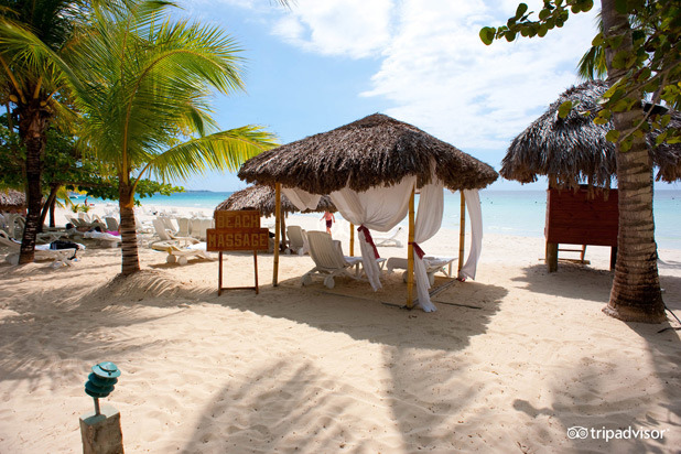 Couples Swept Away, Negril, Jamaica