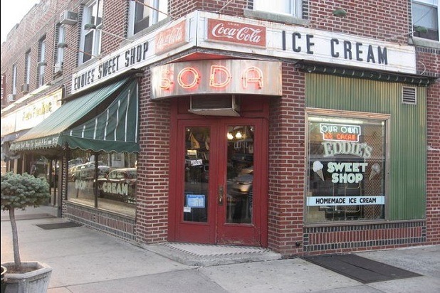 10 Best Classic Ice Cream Parlors Slideshow