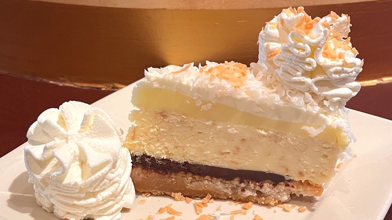 10 Cheesecake Factory Cheesecake Flavors Ranked 8501