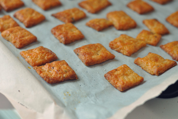 Blondie & Brownie — Homemade Sriracha Cheez-Its