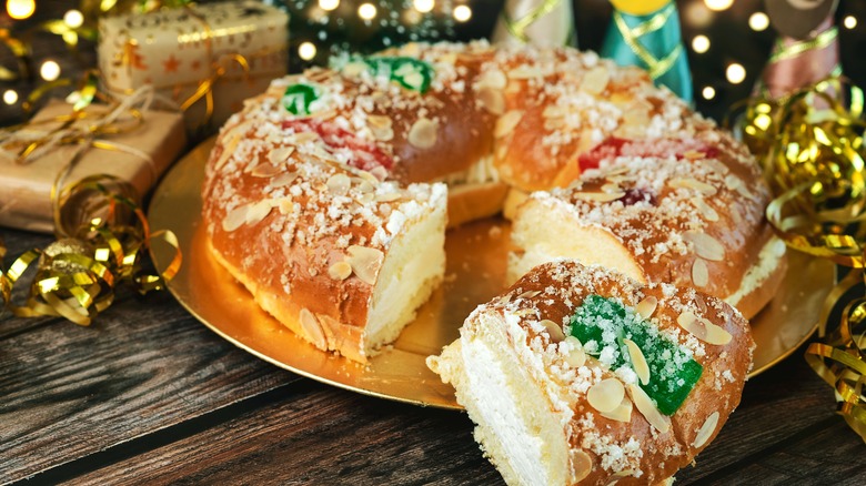 fruit courrone king cake 