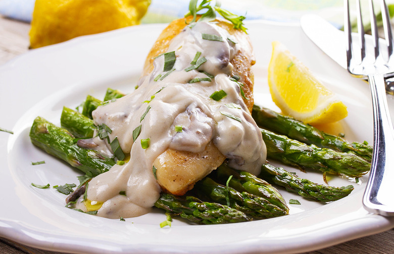 Slow-Cooker Tarragon Chicken With Mushroom Cream Sauce