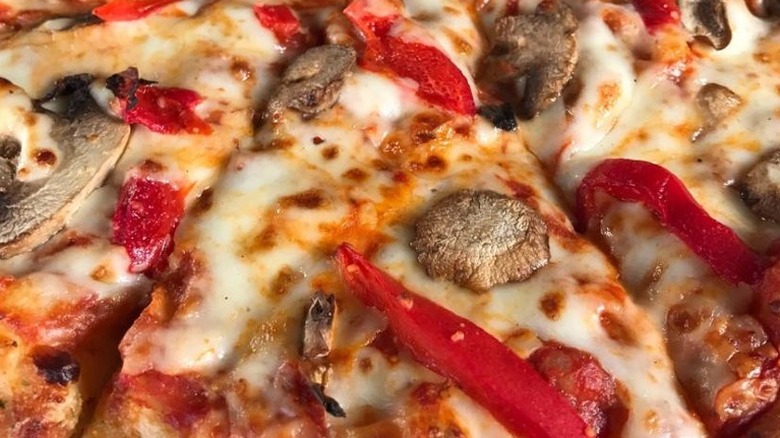 Red pepper pizza