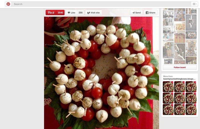 Caprese Salad Wreath