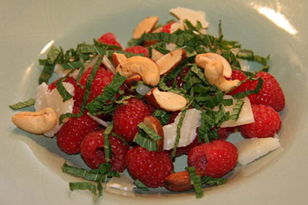 Raspberry-Mint Fruit Salad 