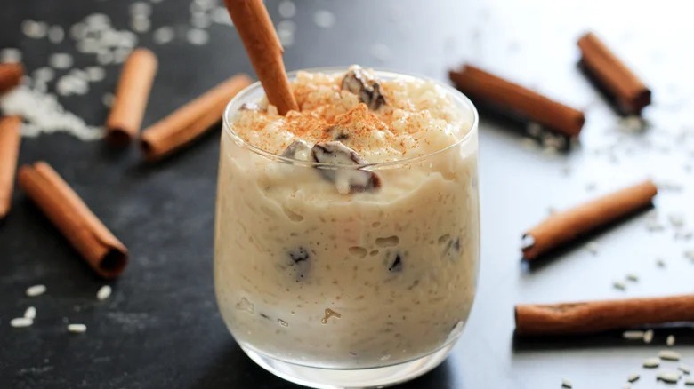 Mexican rice pudding cup with raisins