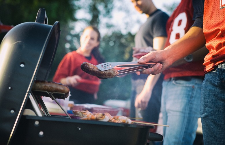 10 Easy Swaps to Make Your Tailgate Healthier