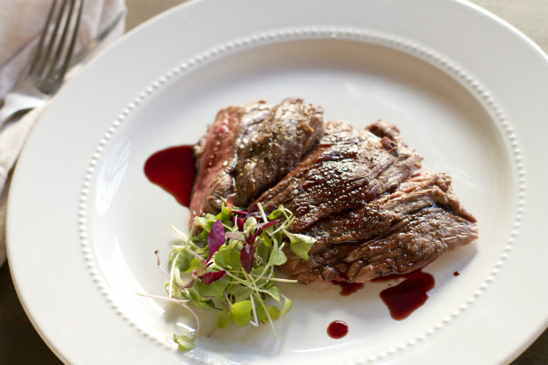 Skillet Seared Skirt Steak with Arugula and Tomatoes 