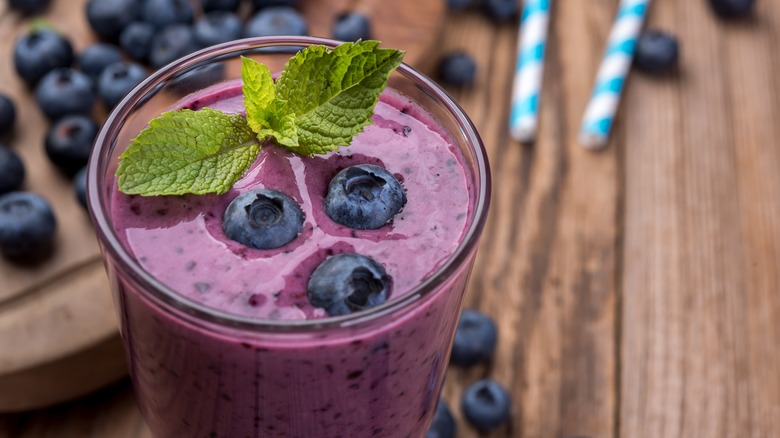 Blueberry smoothie