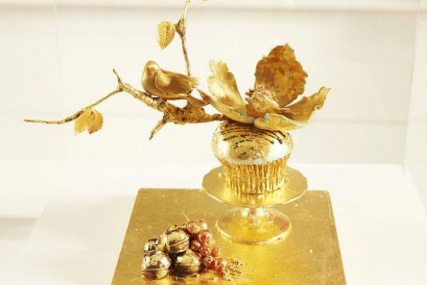 Food Network UK's Luxe Gold Cupcake