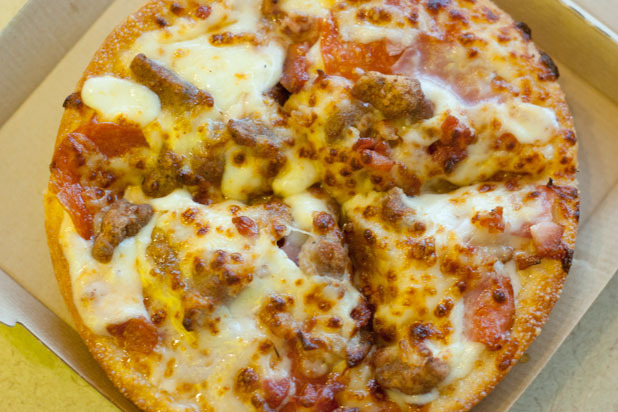 #5 Pizza Hut Personal PANormous Meat Lover's Pizza (1,470 Calories)