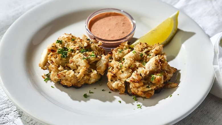 Bonefish Grill crab cakes meal