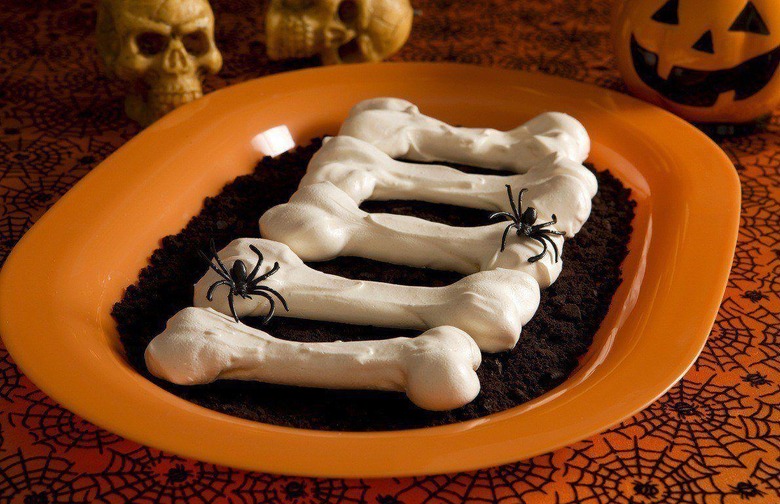 Meringue Bones