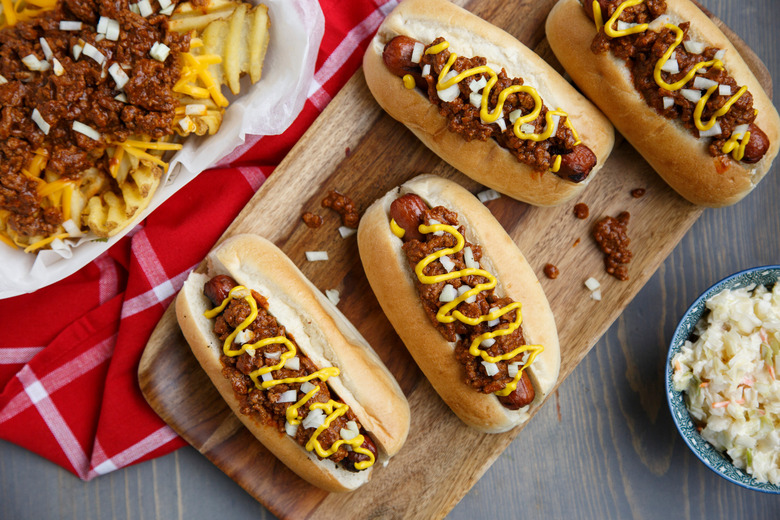 Coney Chili Hot Dogs