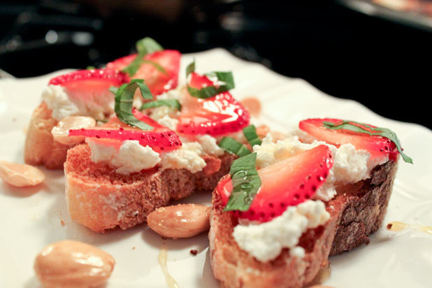 Strawberry and Ricotta Appetizers