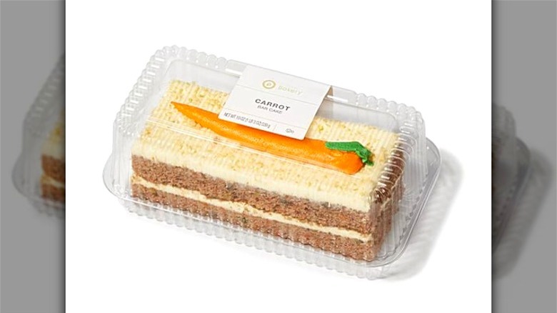 Publix carrot cake