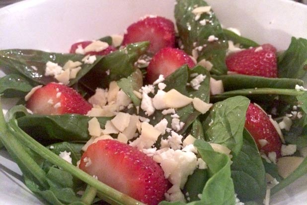 Strawberry Spinach Salad with Honey Balsamic Dressing Recipe