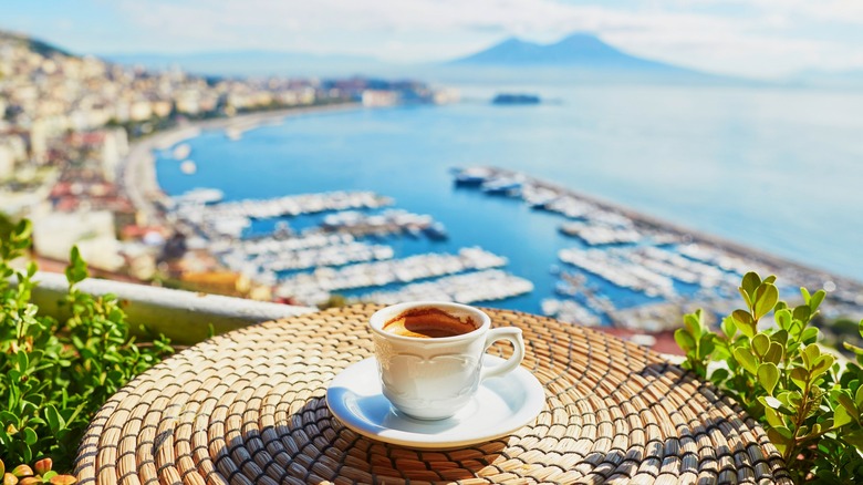 coffee Vesuvius view