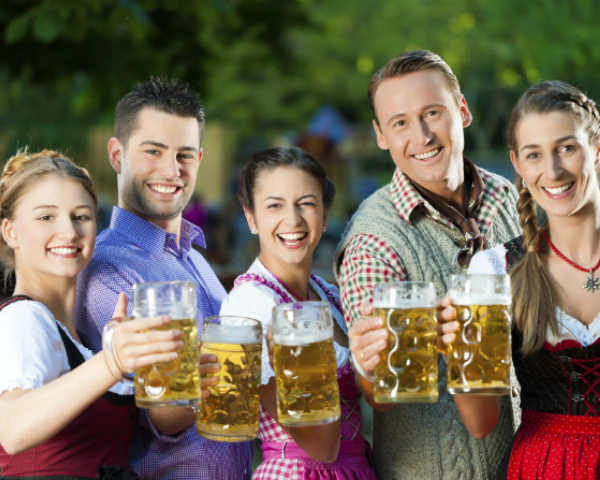 10 Tips For Throwing An Authentic Oktoberfest Party