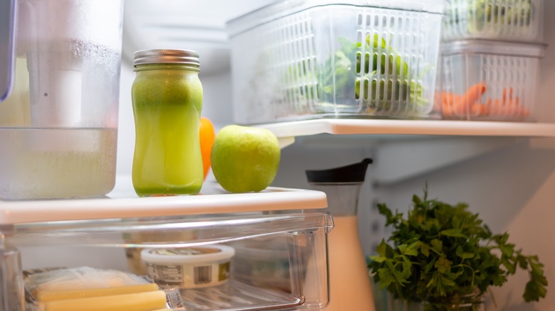 An organized refrigerator 