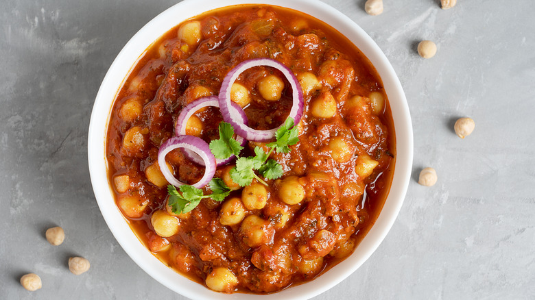 Chana masala with chickpeas