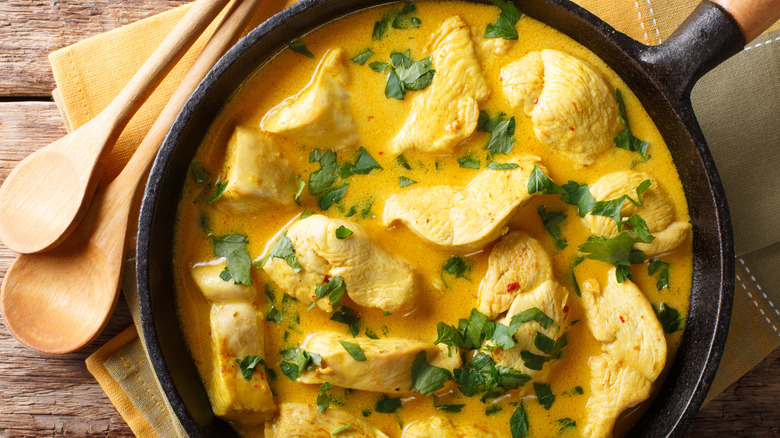 Thai yellow curry in pan