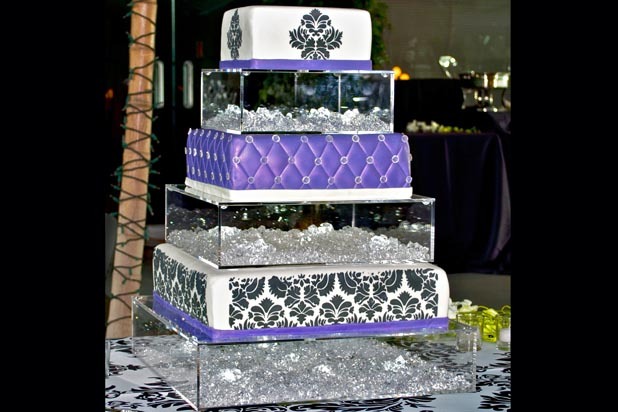 Light-Up Damask Cake