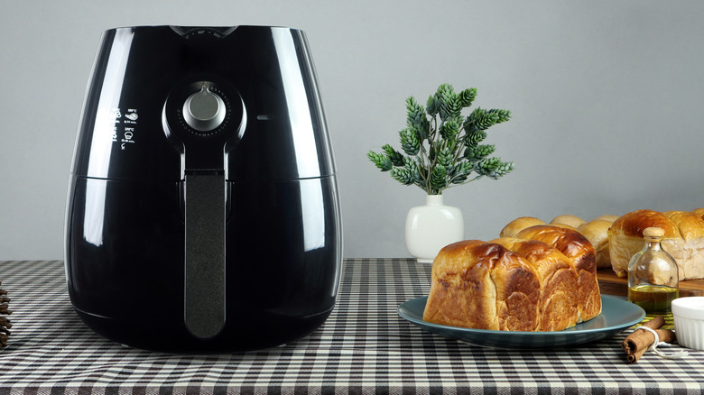 air fryer and bread