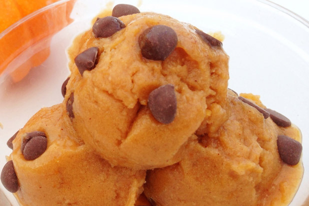 Easy Pumpkin Pie Ice Cream Recipe