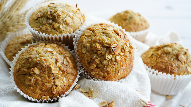 Oatmeal granola muffins