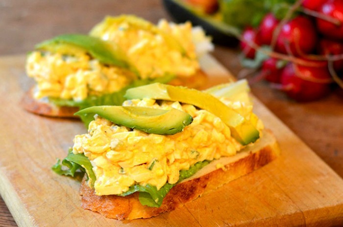 Sriracha Egg Salad