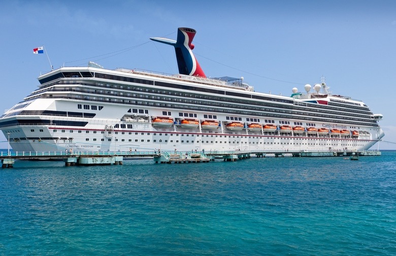 Carnival Cruise Line – Carnival Legend