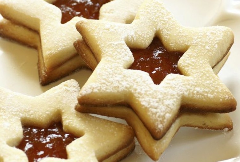 Linzer Cookies