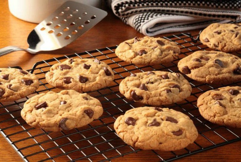 Vanilla Chocolate Chip Cookies