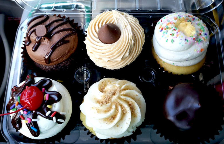 Twisted Sisters Cupcakes & Sugar Shack Café, Virginia Beach