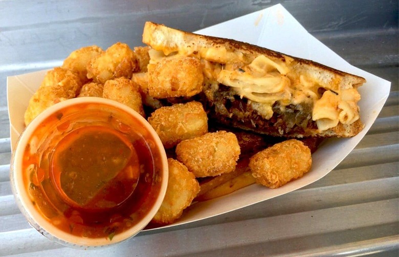 #87 Grilled Cheese Truck, Los Angeles 