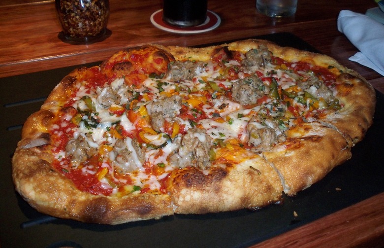 #46 Serious Pie, Seattle, Wash. (Sweet fennel sausage, roasted pepper, and provolone)