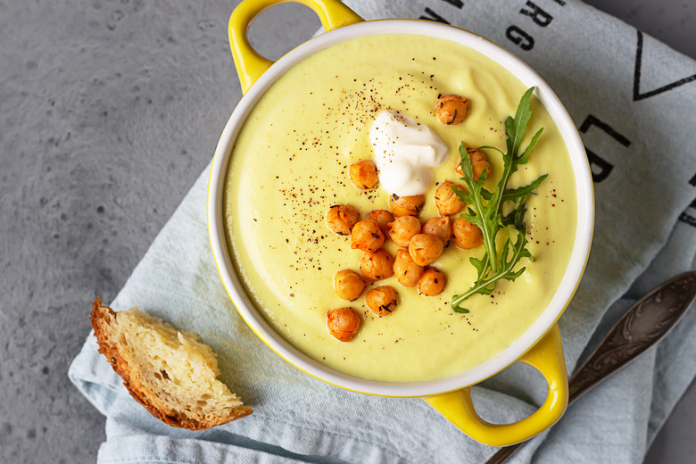 Roasted Curry Cauliflower Soup