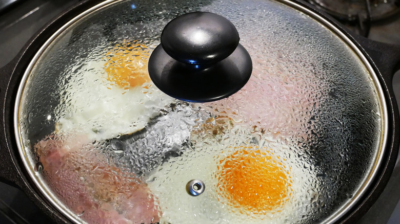 Steam basted eggs