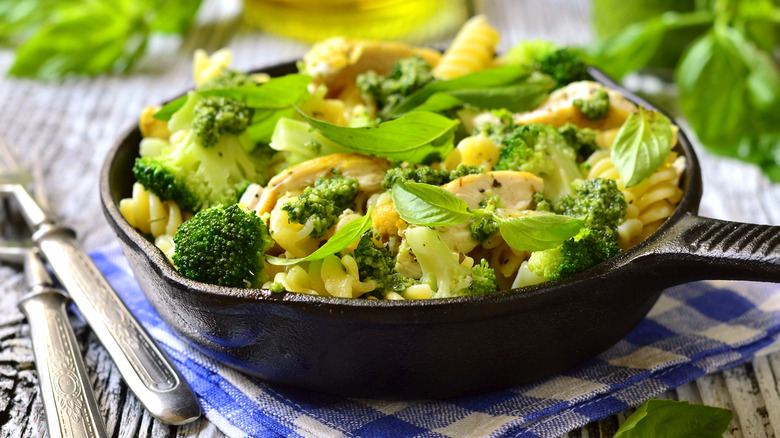 Chicken with broccoli pesto pasta