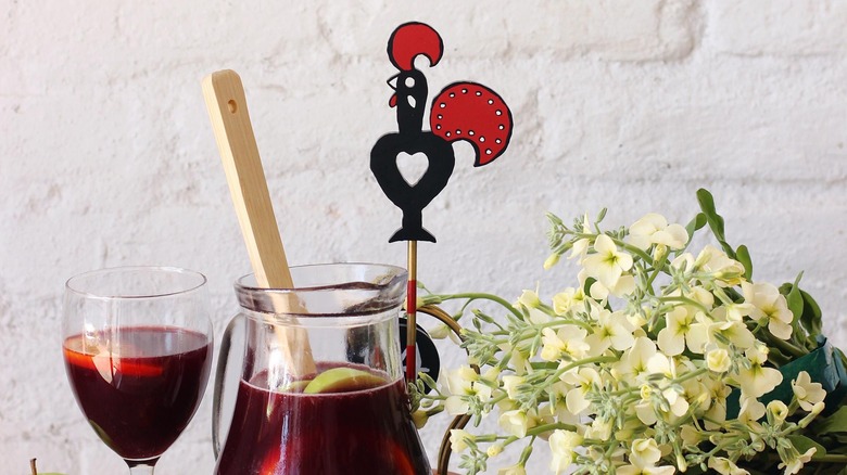 Sangria and Nando's logo