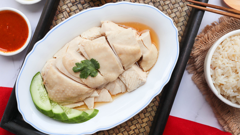 Hainanese poached chicken rice