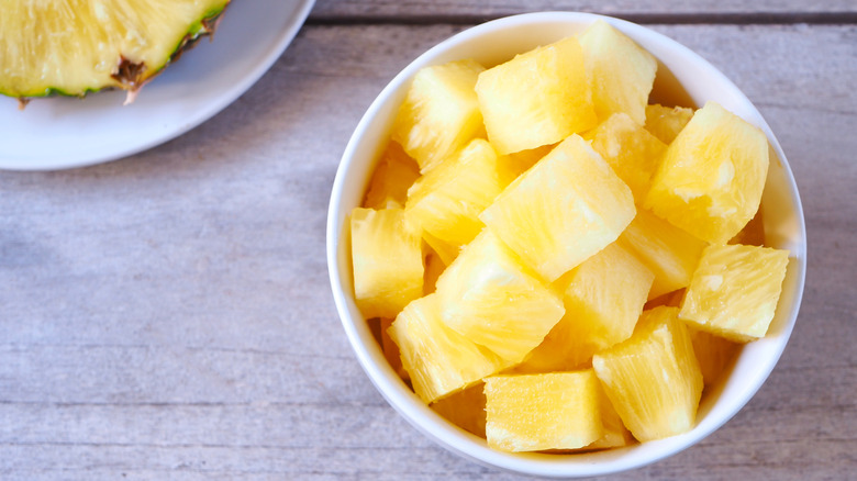 Pineapple chunks in a bowl