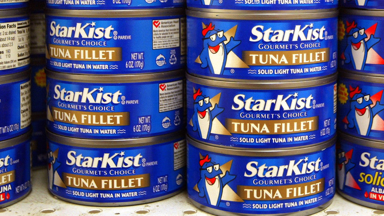 Cans of tuna in oil and water