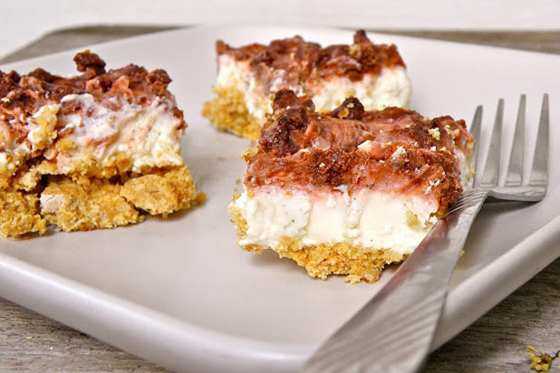 No Bake Strawberry Swirl Cheesecake Bars Recipe