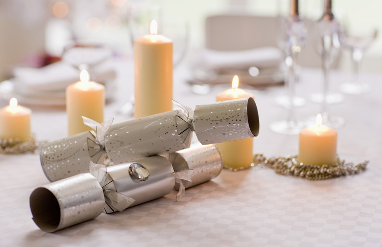 11 New Year's Eve Tabletop Decoration Ideas 