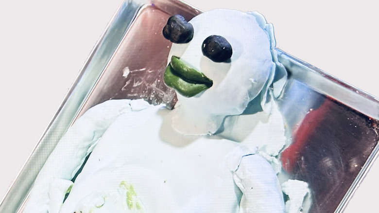 Pale alien autopsy