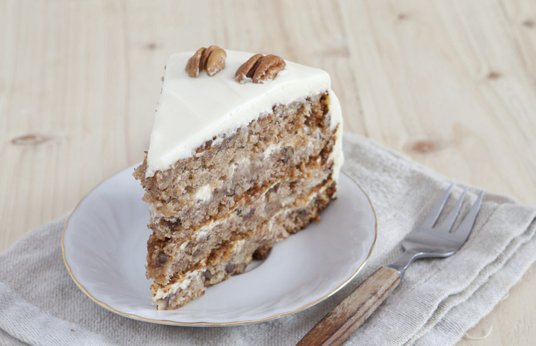 Hummingbird Cake 